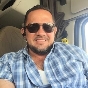 Meet your Posher, Juan guillermo